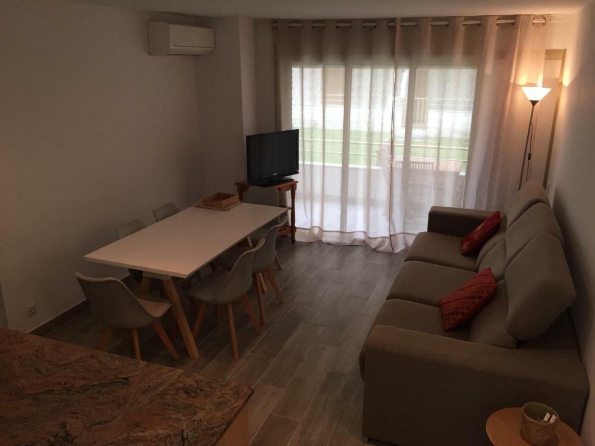 Apartaments Colibri Камбрілс Екстер'єр фото